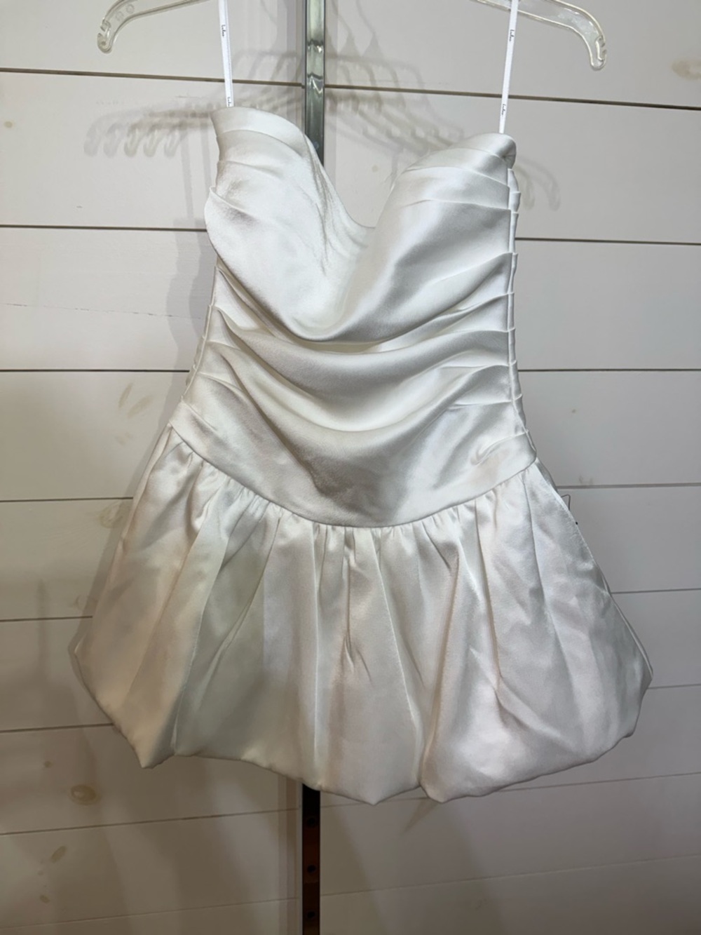 White Satin Party Dress with Sweetheart Neckline